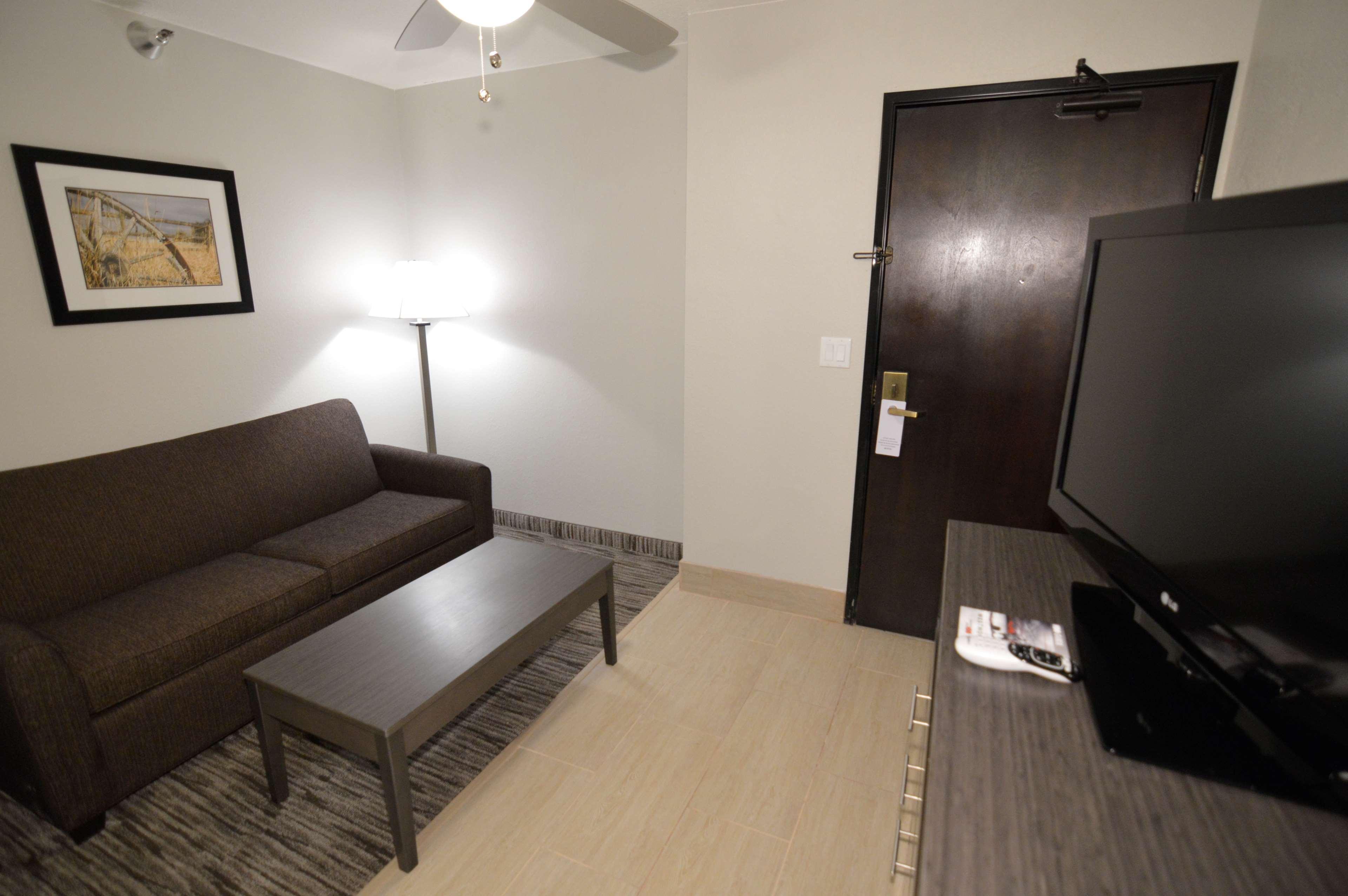 Best Western Plus Liberal Hotel & Suites Exterior foto